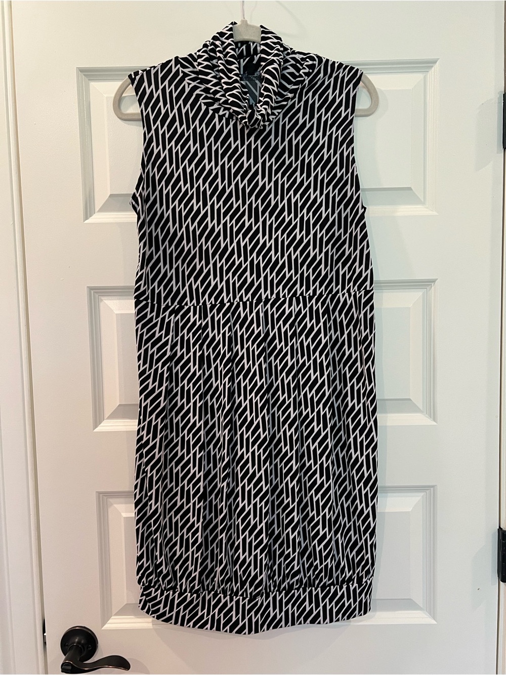 Tiana B Black White Geometric Cowl Neck Sleeveless Career Dress Size L - Picture 2 of 10